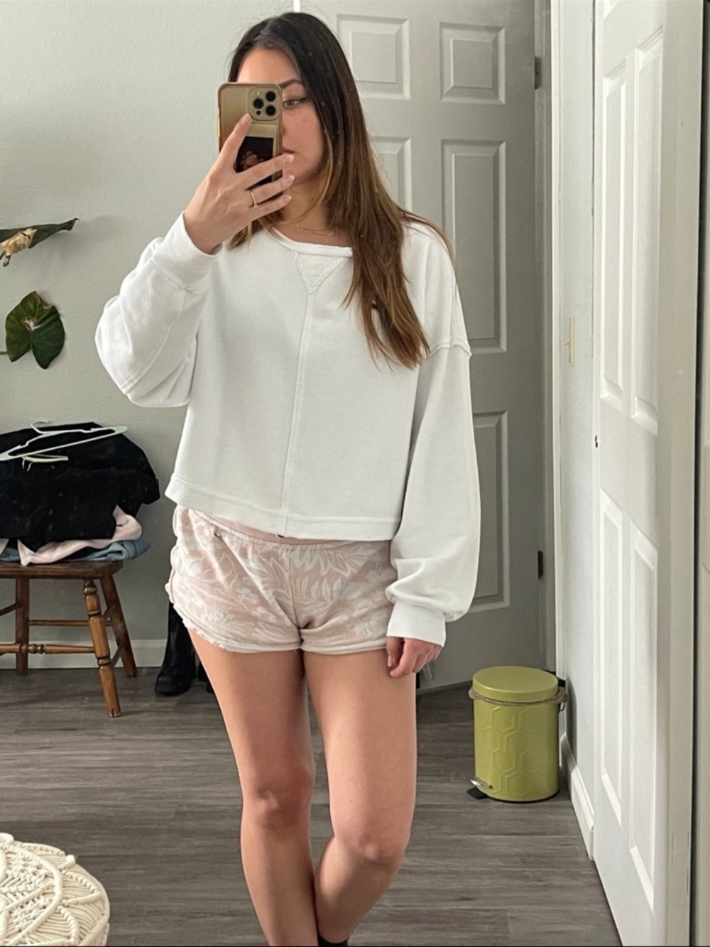 SO White Cropped Crewneck Sweatshirt